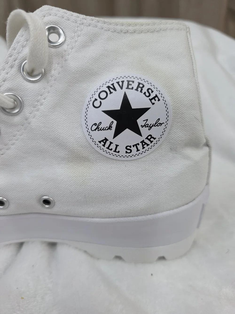 Converse Women's White Platform Lug Sole High-Top Sneakers - Picture 10 of 10